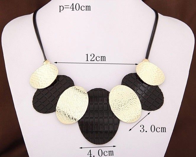 Dhrohar Black and Gold Tone Rose Gold Plated Alloy Necklace thumbnail 2