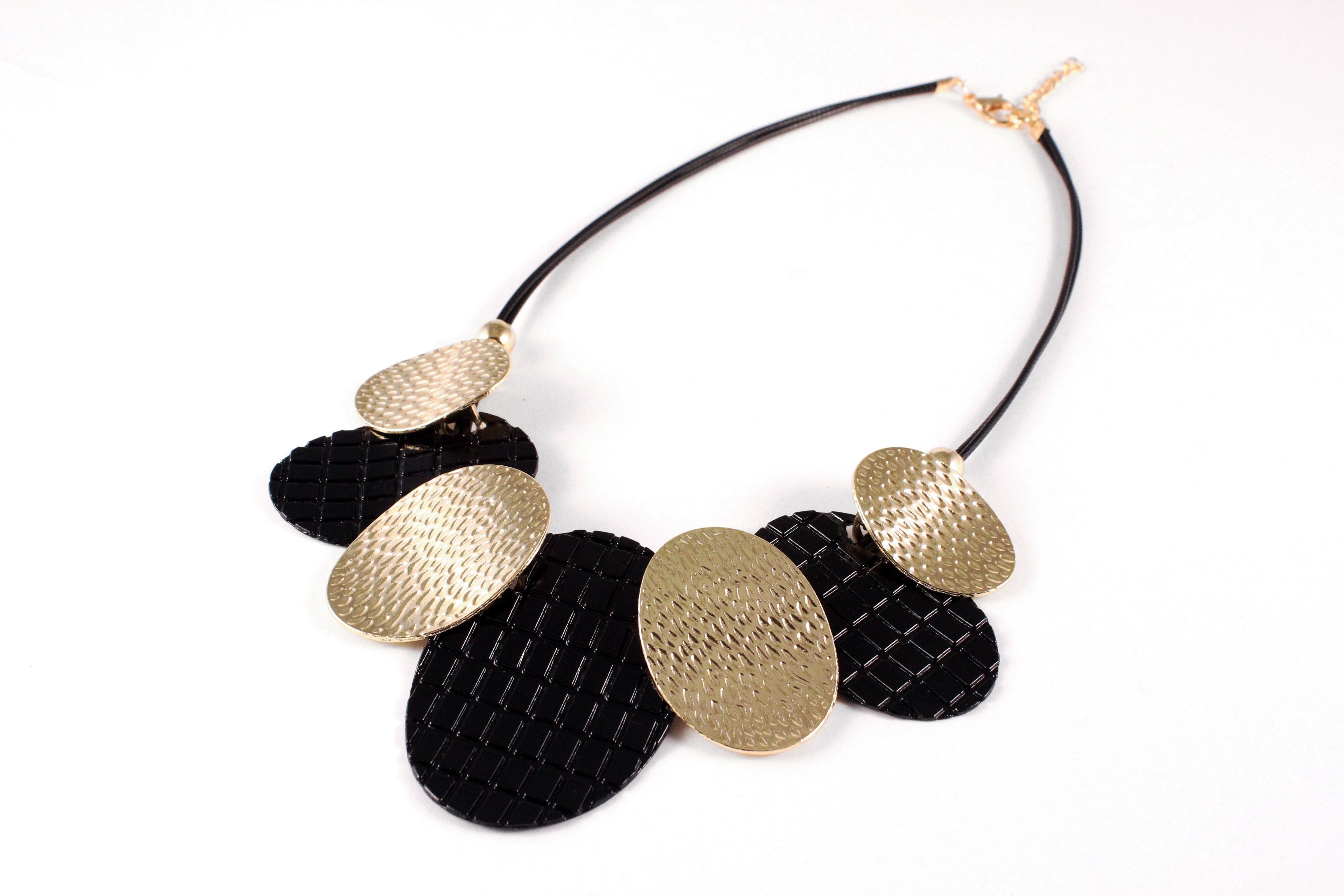 Dhrohar Black and Gold Tone Rose Gold Plated Alloy Necklace thumbnail 4